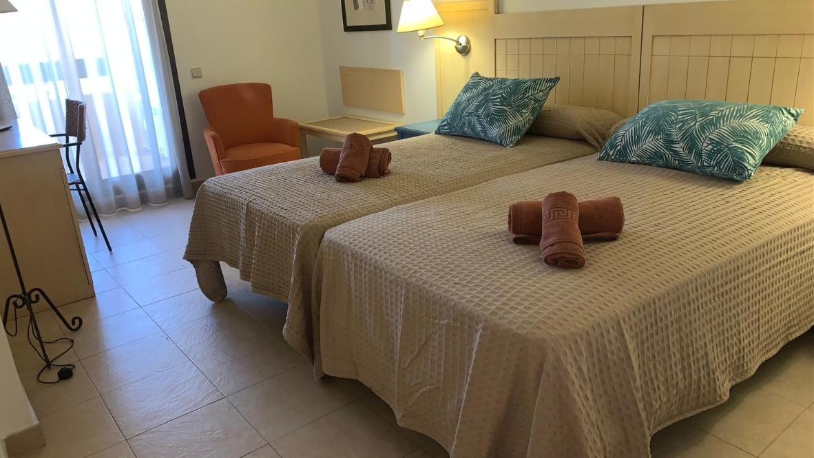 Apartamentos Jardines De Canela Исла-Канела Экстерьер фото